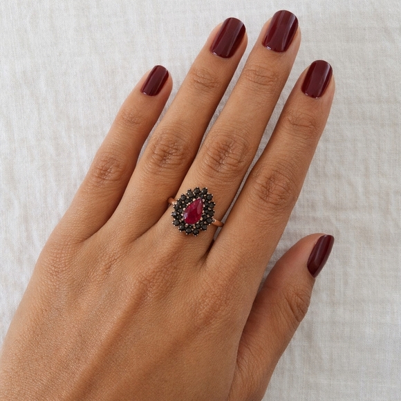Vintage Jewelry - Ruby Pear Halo Ring 6.5 Sterling Silver 925 Black Diamonds Statement Whimsigoth
